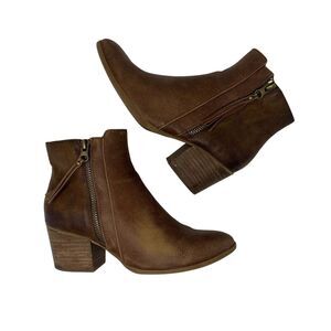 Baretraps Boots Womens 7 Ankle Bootie Brown Leather Round Toe Casual Heels Nyomi